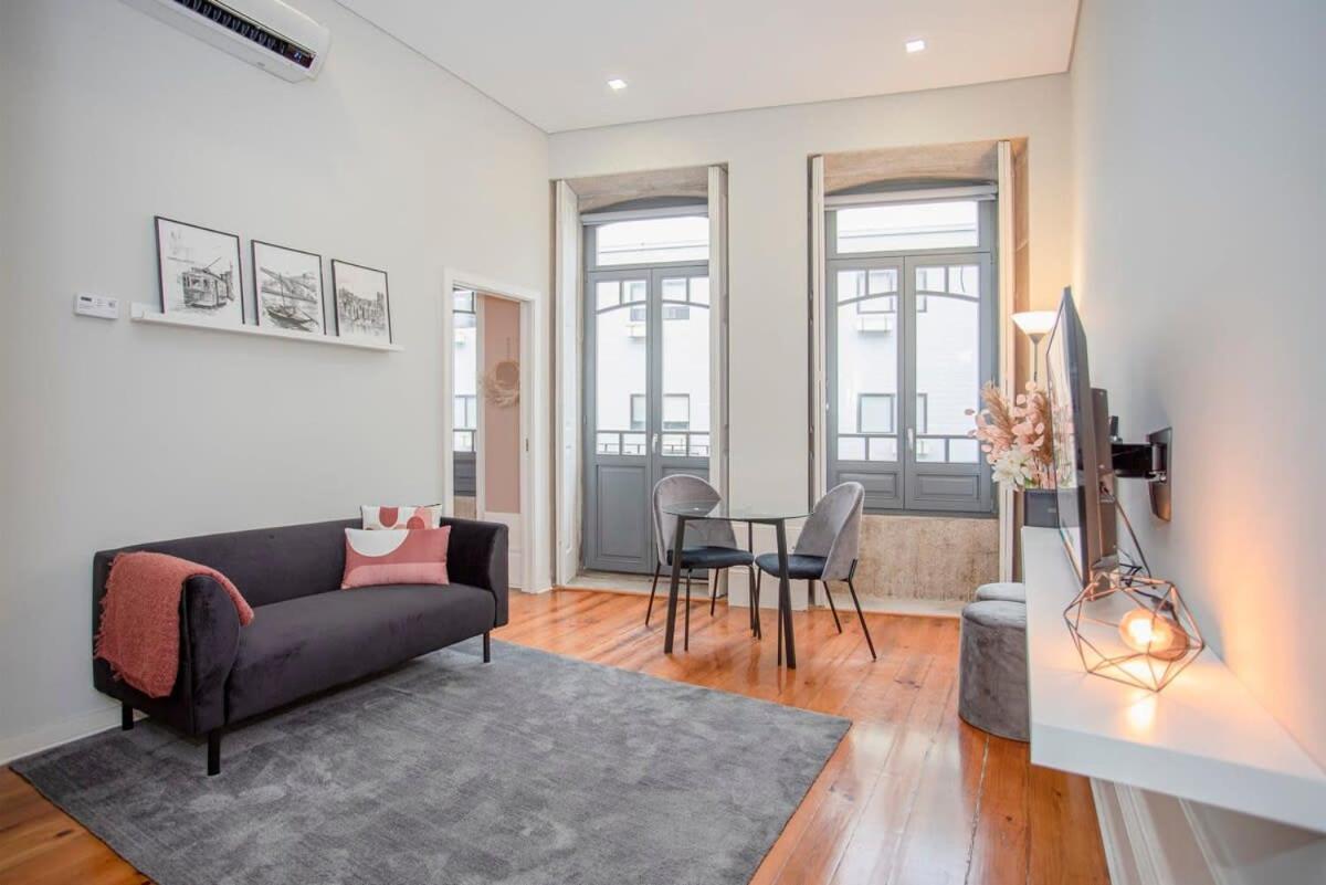 Apartment Liiiving In - Chic & Sweet