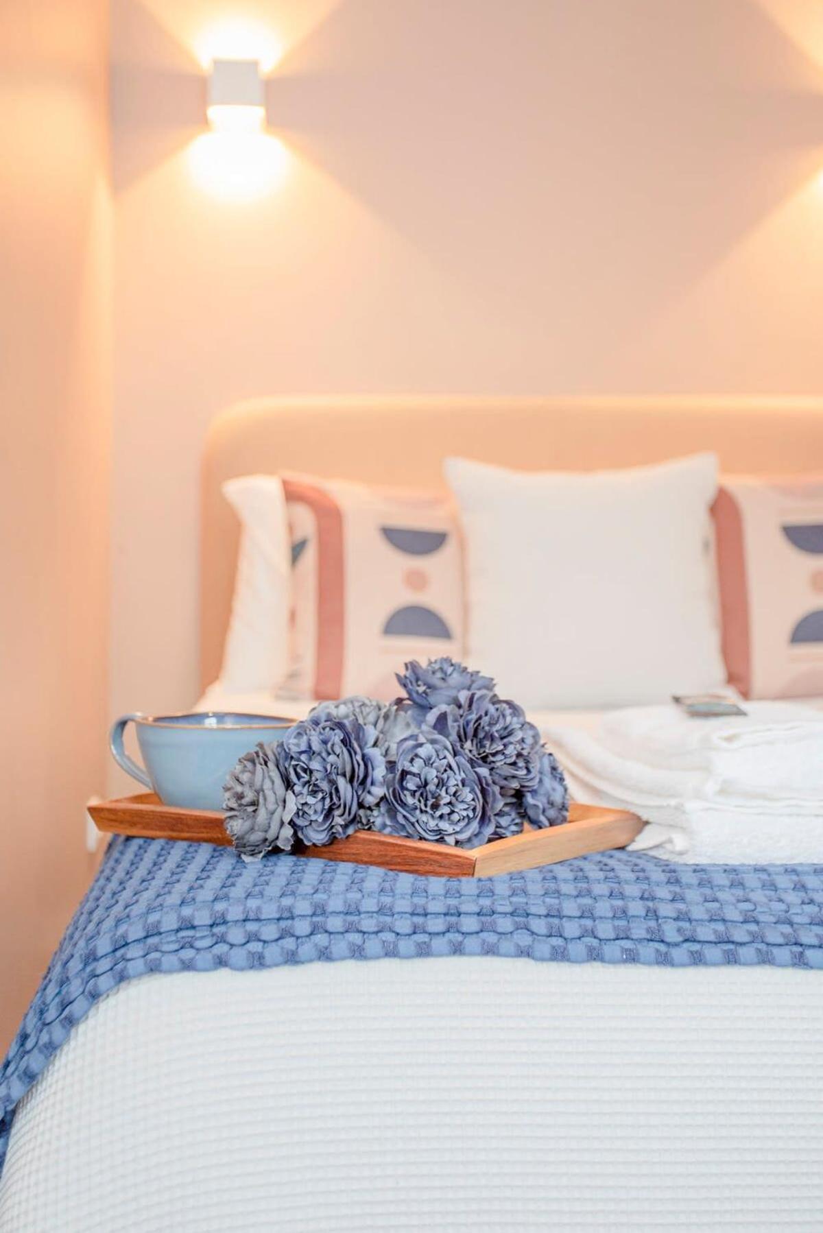 Liiiving In - Chic & Sweet *