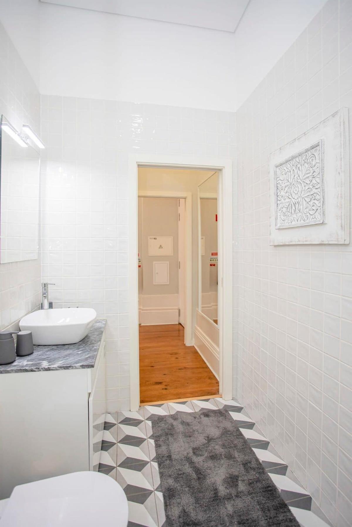 Liiiving In - Chic & Sweet Apartment